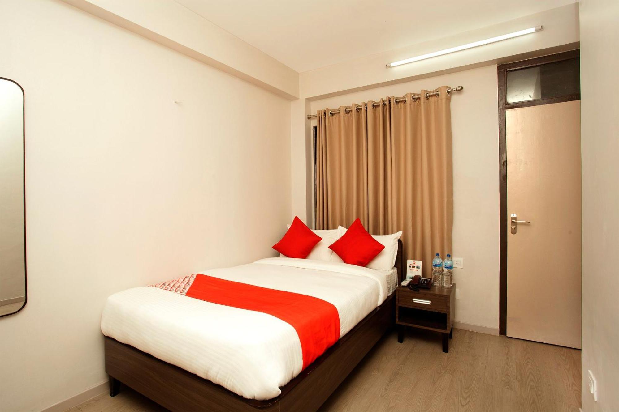 Oyo 626 Hotel Himchuli Kathmandu Exterior photo
