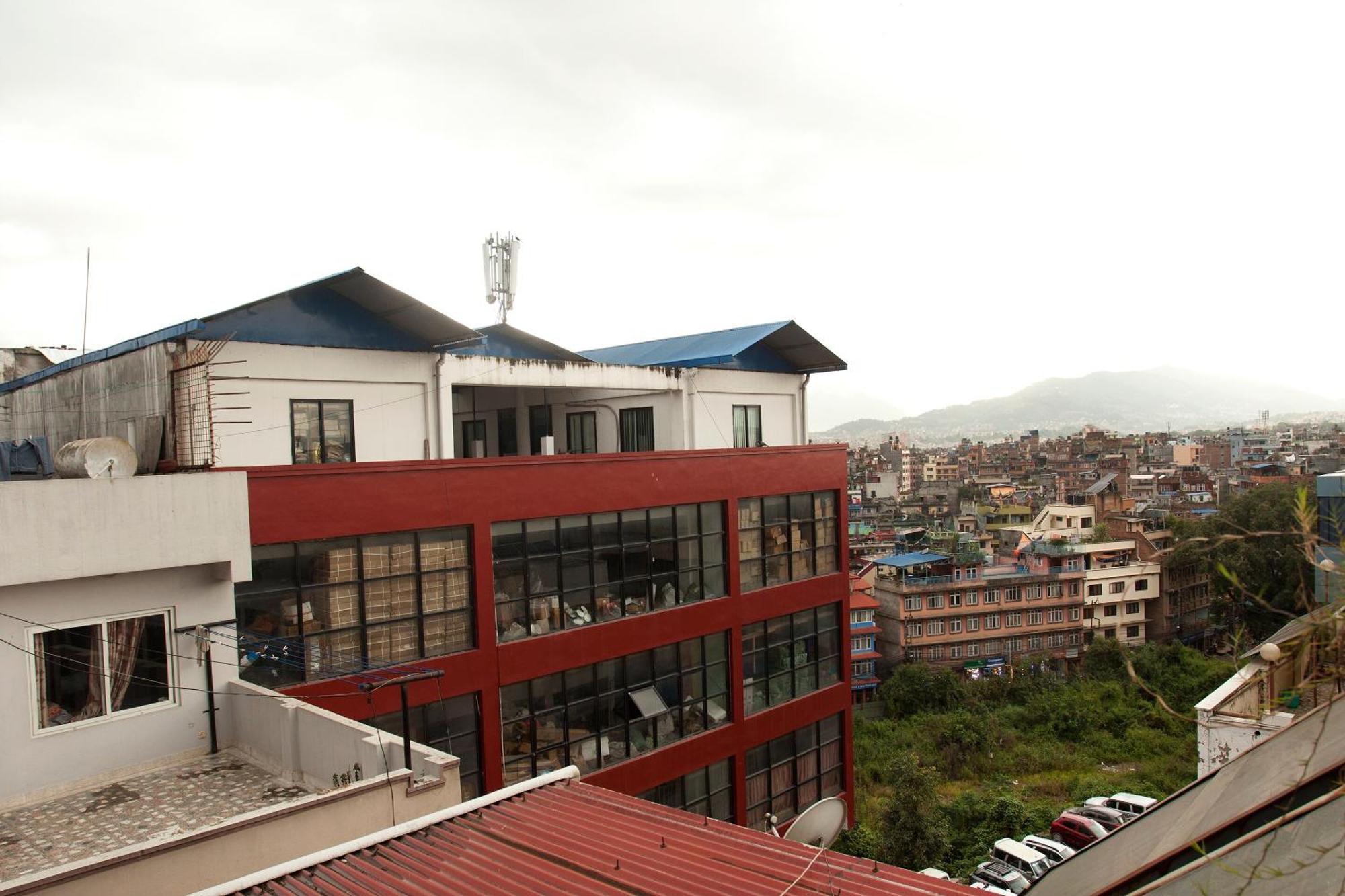 Oyo 626 Hotel Himchuli Kathmandu Exterior photo