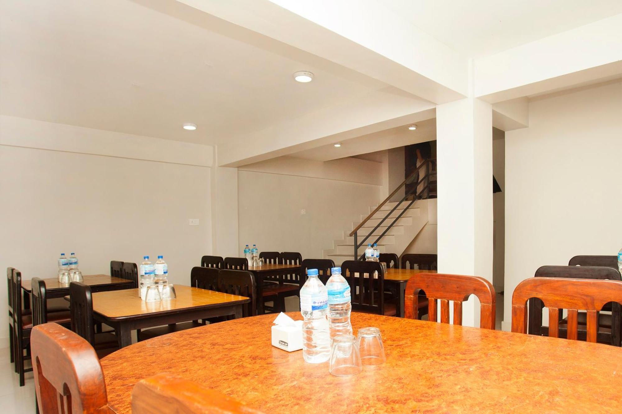 Oyo 626 Hotel Himchuli Kathmandu Exterior photo