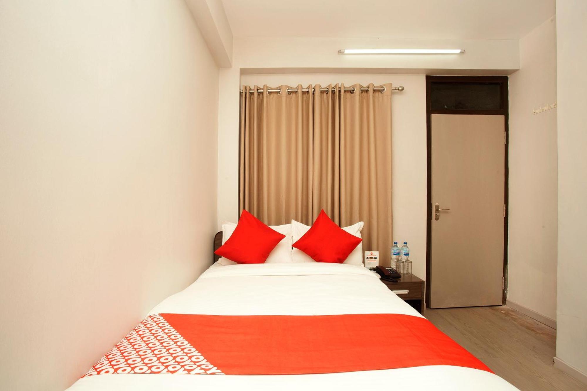 Oyo 626 Hotel Himchuli Kathmandu Exterior photo
